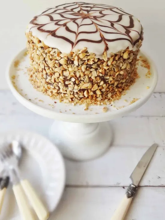 Торт Эстерхази от семейной кондитерской Kisura | Доставка по Москве