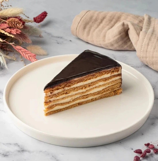 Торт Птичка Армянская от семейной кондитерской Kisura | Доставка по Москве