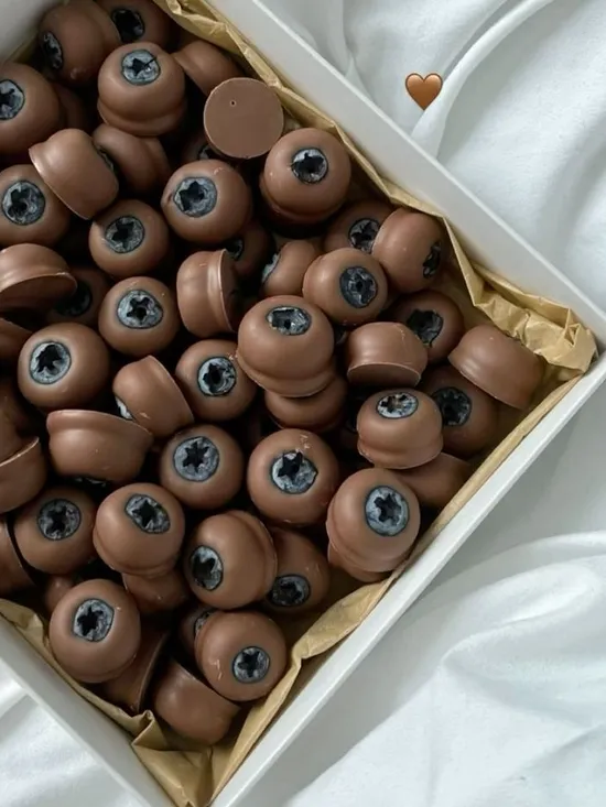 Голубика в шоколаде от семейной кондитерской Kisura | Доставка по Москве