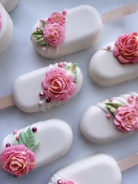 Пирожное Эскимо от семейной кондитерской Kisura | Доставка по Москве