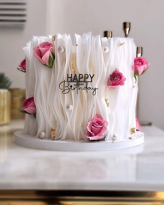 Праздничный торт с дизайном по заказу от Kisura — семейной кондитерской в Хорошево-Мнёвниках | Доставка в Москве